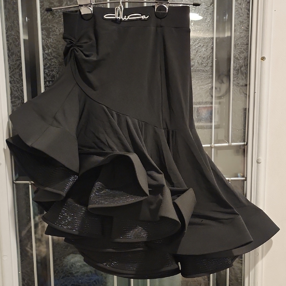 Elegant Black Midi Skirt